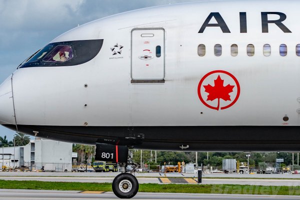Air Canada Boeing 787-8