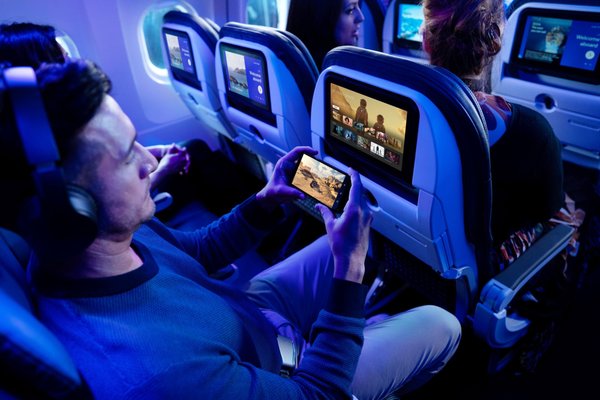united airlines starlink 01