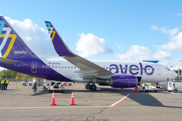avelo 737