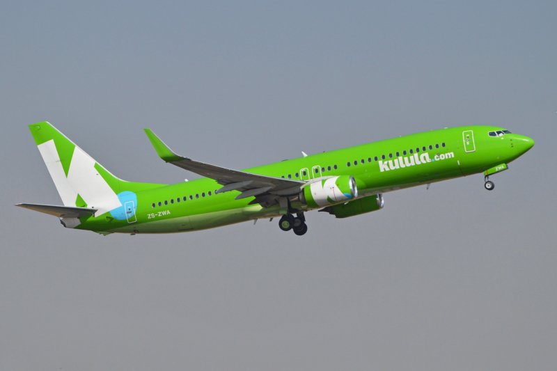 Kulula Boeing 737-800