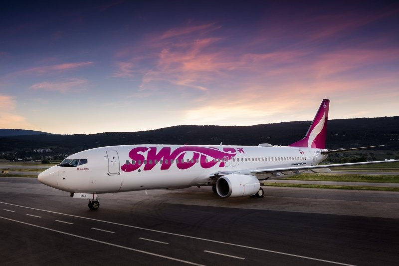Swoop Boeing 737-800