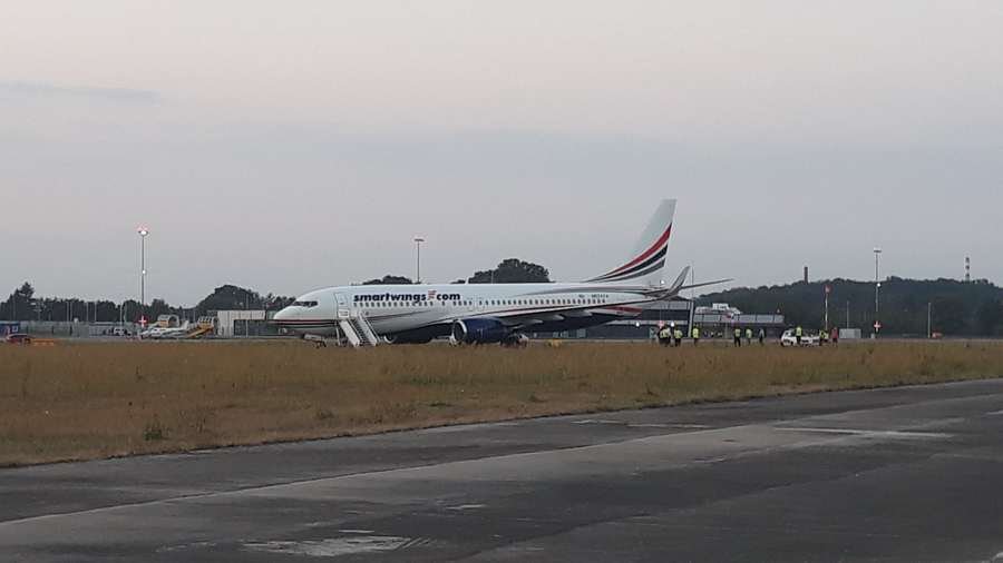 smartwings 737 excursion 02 1