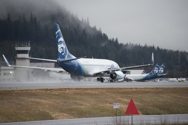 alaska airlines lineup 1
